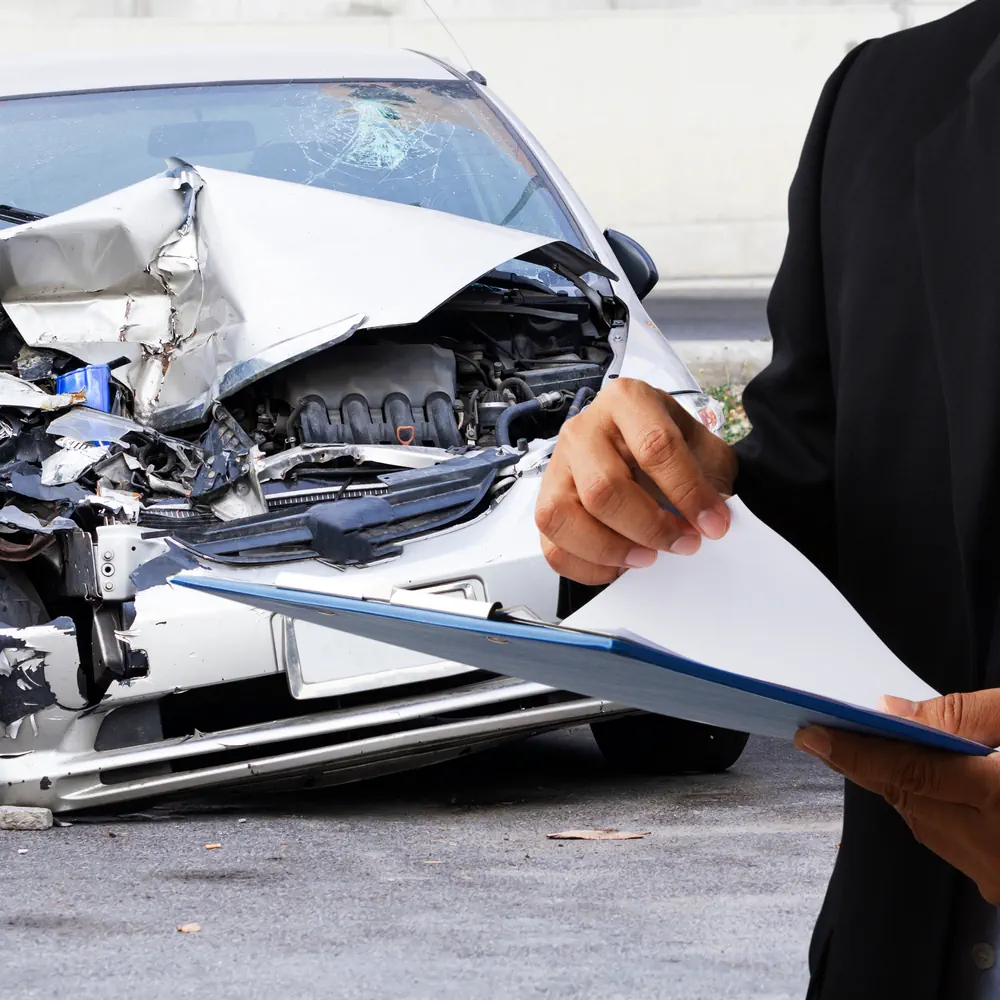 Unfallauto-Verkauf mit Expertenwissen